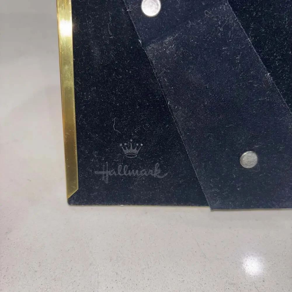 Hallmark Vintage Gold Tone Metal Tabletop Picture Frame